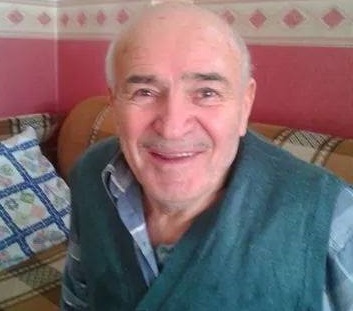 Osman Karapınar Vefat Etmiştir.